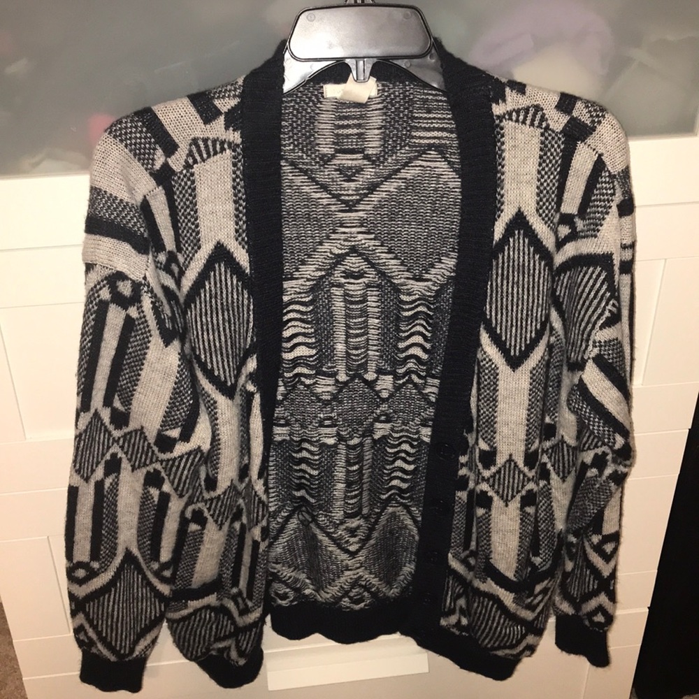 Forever 21 comfy Aztec print cardigan